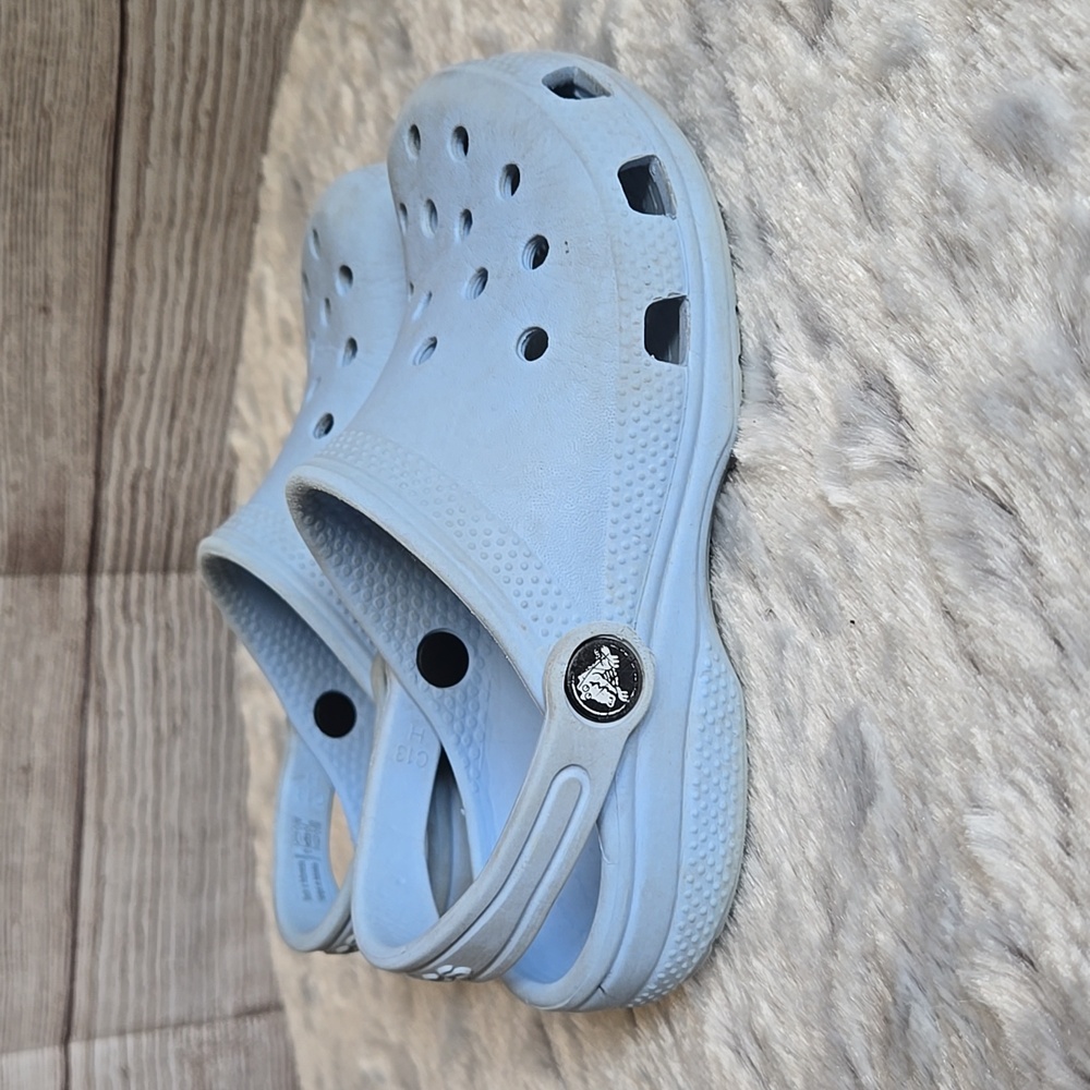CROCS Blue Water Shoes, Kids 13, Decent Condition - Picture 5 of 9